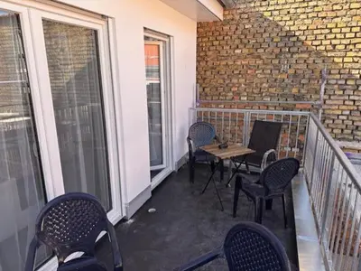 Ein Balkon oder eine Terrasse in der Unterkunft 150m2 Maisonette 3 Schlafzimmer 2 Bäder und Balkon