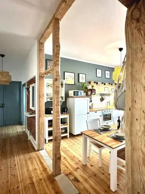 Küche/Küchenzeile in der Unterkunft COZEE - Comfy 3-room Apartment with Netflix