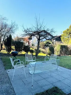 Ein Garten an der Unterkunft Apartment Schwarzwaldhöhen Pforzheim-Birkenfeld