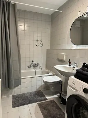 Ein Badezimmer in der Unterkunft einladende Wohnung im Herzen von Sinsheim