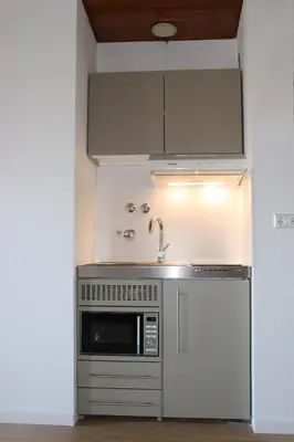Küche/Küchenzeile in der Unterkunft Cozy 1 room apartment close to University