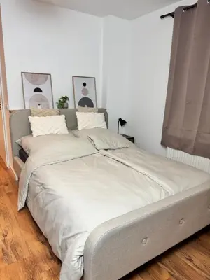 Ein Bett oder Betten in einem Zimmer der Unterkunft Liya