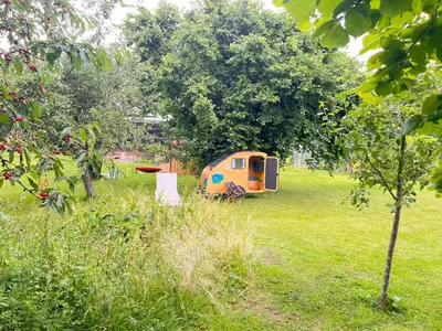 Ein Garten an der Unterkunft Tinydorf XXS