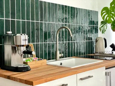 Küche/Küchenzeile in der Unterkunft Gemütliche Ferienwohnung in Weinbergnähe & Tiefgarage