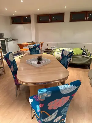 Ein Sitzbereich in der Unterkunft Souterrain Loft nah am St Leoner See
