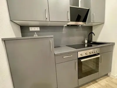 Küche/Küchenzeile in der Unterkunft NEU Goldstadt Gallery City Suite Zentrum Pforzheim am Schlössle