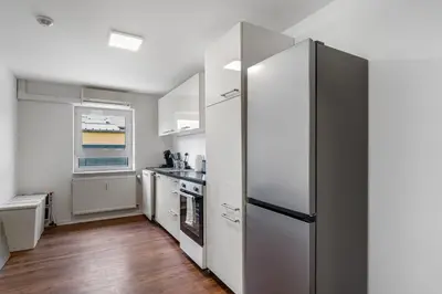 Küche/Küchenzeile in der Unterkunft BE01 Große Wohnung in Dieburg