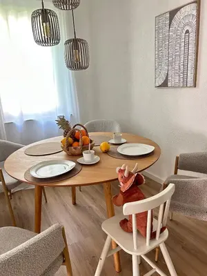 Ein Sitzbereich in der Unterkunft Stylische Designwohnung direkt am Schloss Bruchsal mit 80 m2