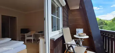 Ein Balkon oder eine Terrasse in der Unterkunft Waldquelle Vital Gästehaus