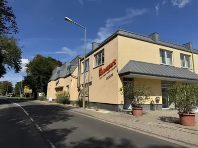 Das Gebäude in dem sich das Hotel befindet