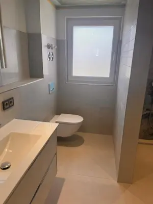 Ein Badezimmer in der Unterkunft Müslüm Offenbach