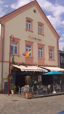Das Gebäude in dem sich das Hotel befindet