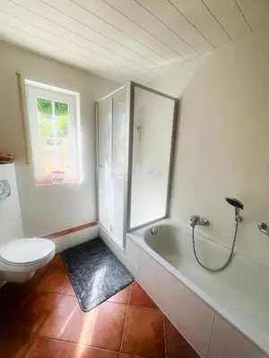 Ein Badezimmer in der Unterkunft Moderne & gemütliche Ferienwohnung mit Terasse in Nieder-Olm