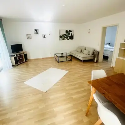 Moderne & gemütliche Ferienwohnung mit Terasse in Nieder-Olm