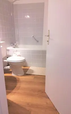 Ein Badezimmer in der Unterkunft Monteurwohnung 5 Hoffmann