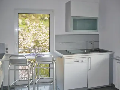 Küche/Küchenzeile in der Unterkunft Ferienwohnung beim Steinmetzmeister im Quarzwerk