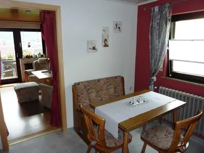 Ein Sitzbereich in der Unterkunft Ferienwohnung Kraemer in Erbach