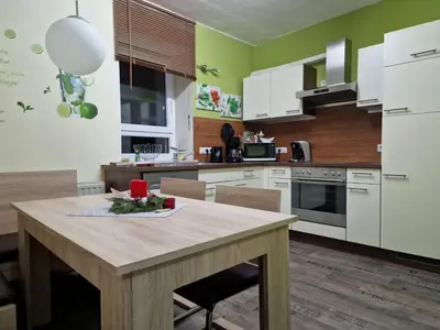 Küche/Küchenzeile in der Unterkunft Klaschter Gastewohnung