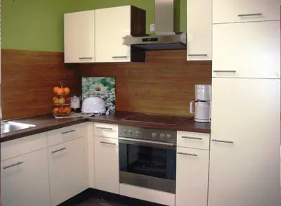 Küche/Küchenzeile in der Unterkunft Klaschter Gastewohnung