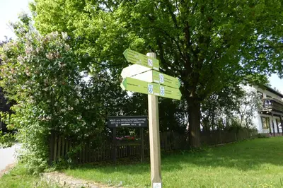 Ein Garten an der Unterkunft Ferienwohnung Katzer