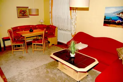 Ein Sitzbereich in der Unterkunft Haus Waldeck