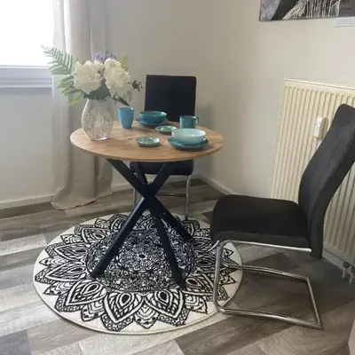 Moderne Wohnung umgeben von Weinbergen
