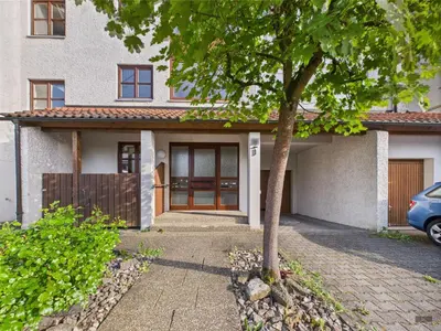 Das Gebäude in dem sich die Ferienwohnung befindet