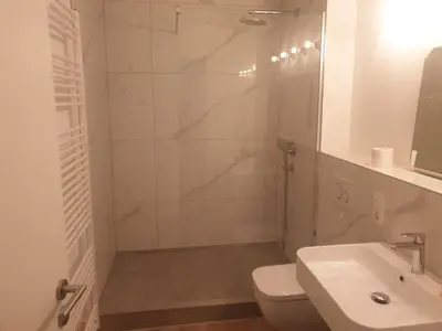 Ein Badezimmer in der Unterkunft Temporary Home