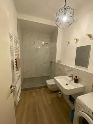 Ein Badezimmer in der Unterkunft Temporary Home