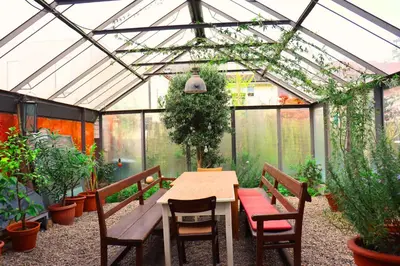 Ein Garten an der Unterkunft ZEN Loft - Küche - Terrasse - perfekte Anbindung