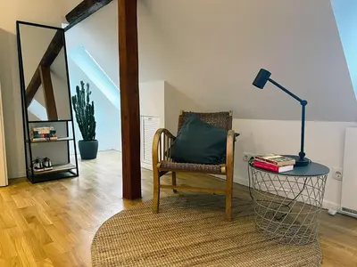 Ein Sitzbereich in der Unterkunft Charmantes Häuschen am Waldrand
