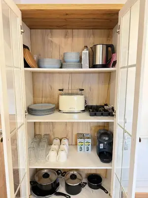 Küche/Küchenzeile in der Unterkunft Modern Flat Karlsruhe - Waschmaschine, Fußbodenheizung, Regendusche