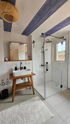 Ein Badezimmer in der Unterkunft Designerwohnung im preisgekrönten Denkmal