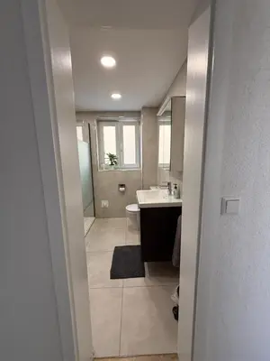 Ein Badezimmer in der Unterkunft Big Apple House - 3 bedrooms with Promotion for longer stay