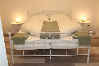 Ein Bett oder Betten in einem Zimmer der Unterkunft 1,5-Zimmer Apartment in Karlsruhe Südstadt