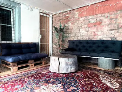 Ein Sitzbereich in der Unterkunft Apartment in Heidelberg's Altstadt - City Tax inklusive