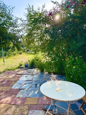 Ein Garten an der Unterkunft Ferienwohnung in Lorsch mit Garten