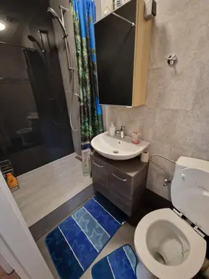 Ein Badezimmer in der Unterkunft quiet apartment