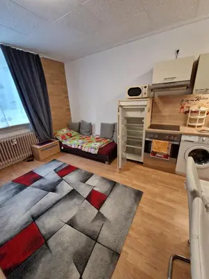 Ein Bett oder Betten in einem Zimmer der Unterkunft quiet apartment