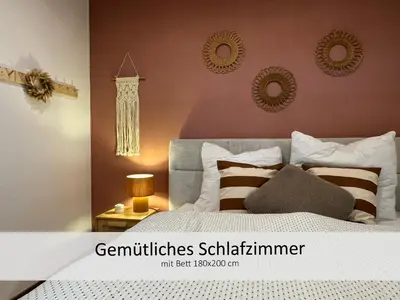 Ein Bett oder Betten in einem Zimmer der Unterkunft Urban Hideaway Rastatt by Gassling Homes