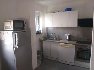 Küche/Küchenzeile in der Unterkunft Monteurwohnung in Eisenberg Pfalz