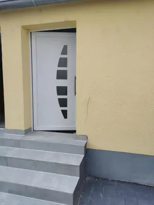 Eine Fassade oder ein Eingang zu Modernes Studio in Sonderheim-Germersheim