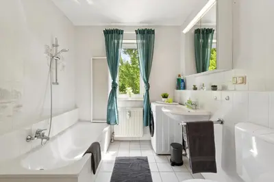 Ein Badezimmer in der Unterkunft Monteurswohnung Wörrstadt mit Balkon