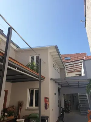 Das Gebäude in dem sich die Ferienwohnung befindet