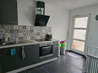 Küche/Küchenzeile in der Unterkunft 1-Zimmer Woh Souterrainwohnung