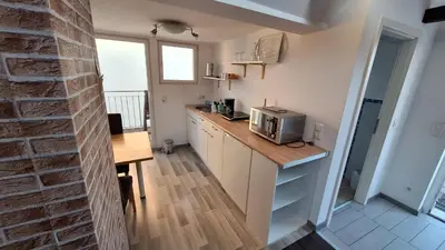 Küche/Küchenzeile in der Unterkunft Cozy apartment with S-Bahn connection to Frankfurt