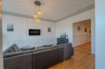 Ein Sitzbereich in der Unterkunft SCHLOSSBERG RESIDENCES - Design City-Apartment im Herzen von Bensheim