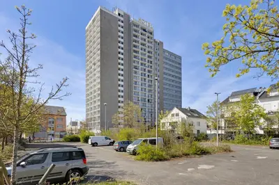 Das Gebäude in dem sich das Aparthotel befindet