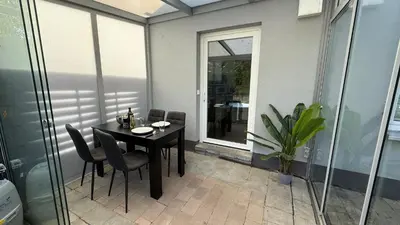 Ein Balkon oder eine Terrasse in der Unterkunft Kings und Queens - 2SZ - Whirlpool - Terrasse - Grill
