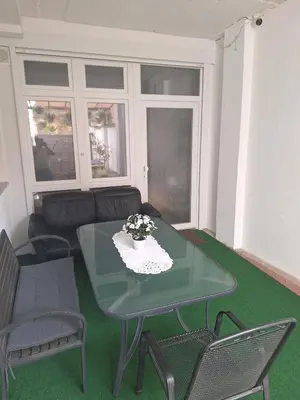 Ein Sitzbereich in der Unterkunft Monteurstudio am Wasserturm